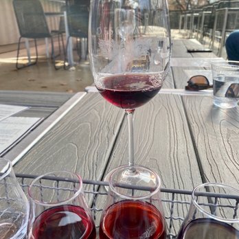Deschain Cellars - Wine Tasting Room Near Me - Gainesville, Texas