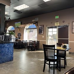 Las Isabelas - The front door and tables
