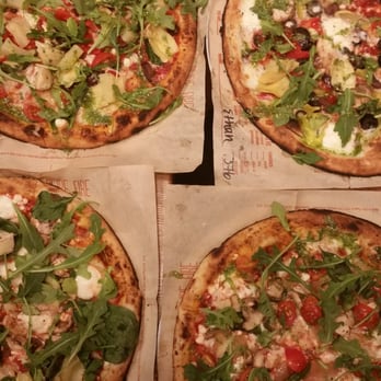 Blaze Pizza - 4 pizzas. 4 happy customers. - Salad Near Me - Gainsville, Florida