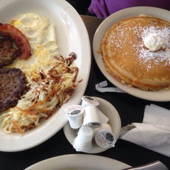 Shorty's Diner - Breakfast sampler - Diners Near Me - Williamsburg, Virginia