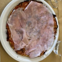 Pizzeria Il Fiano di Orsi Lido - Pizza with prosciutto