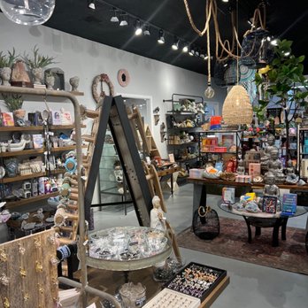 Rock Paradise - Inside the store - Jewelry Near Me - Canoga Park, California Rock Paradise - Inside the store - Jewelry Near Me - Canoga Park, California