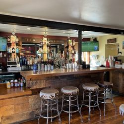1882 Bar & Grill - Bar seating