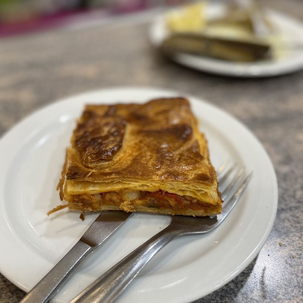 Los Crustáceos - Bacalao empanadas - Seafood Near Me - Madrid, M