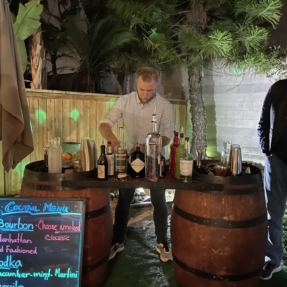 Personal Bartender Jacob - In action ! - Bartenders Near Me Personal Bartender Jacob - In action ! - Bartenders Near Me