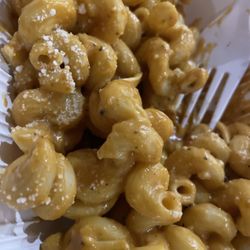 Gay's Bakehouse KC - Vegan macaroni and cheese