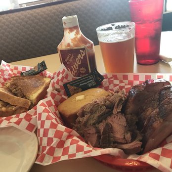 BBQ4LIFE - Big foot sandwich and half meat sampler with cornbread - Barbeque Near Me - Boise, Idaho BBQ4LIFE - Big foot sandwich and half meat sampler with cornbread - Barbeque Near Me - Boise, Idaho