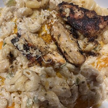 Fountainside Restaurant & Lounge - Pasta--sauce breaking, very oily - American Near Me - Pikesville, Maryland