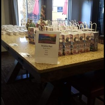 La Quinta by Wyndham Pigeon Forge - Suppose to be full breakfast. Instead we get breakfast in a bag - Hotels Near Me - Pigeon Forge, Tennessee