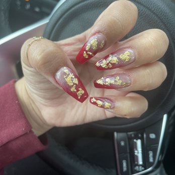 Rose Nails & Spa - Fresh set. Ombré with gold flakes - Nail Salons Near Me - Whittier, California Rose Nails & Spa - Fresh set. Ombré with gold flakes - Nail Salons Near Me - Whittier, California