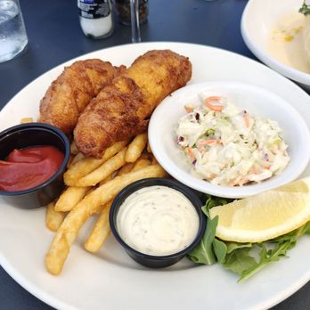 Coast Guard House - Fish and chips...delicious. - Seafood Near Me - Narragansett, Rhode Island