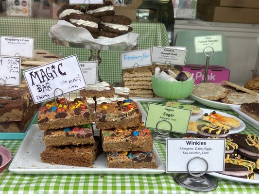 defloured: A Gluten Free Bakery by null
