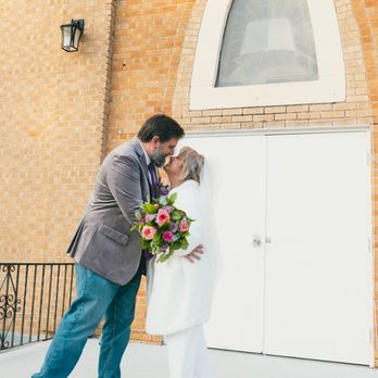 Zena Negron Photography - Elopement in Dallas. Couple wanted to take photos where they met. - Real Estate Photography Near Me Zena Negron Photography - Elopement in Dallas. Couple wanted to take photos where they met. - Real Estate Photography Near Me