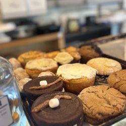 5b's Bakery - Vast array of choices!