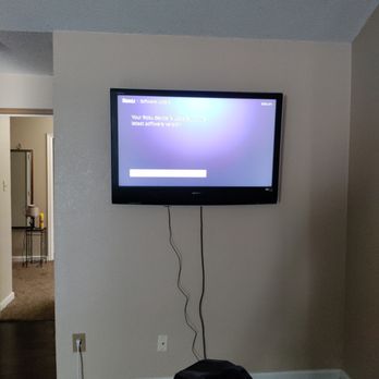 Swat Tech - Mounted my older TV without issues and set up Roku without a problem - Home Network Installation Near Me - North Richland Hills, Texas Swat Tech - Mounted my older TV without issues and set up Roku without a problem - Home Network Installation Near Me - North Richland Hills, Texas