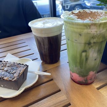 La La Land - Coffee & Tea Near Me - Glendale, California La La Land - Coffee & Tea Near Me - Glendale, California