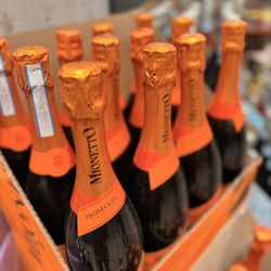 Fairfax Market - Bubbly for your holiday celebrations