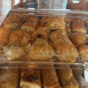 Kensley’s Acai & Cafe - Guava and cheese pastries - Acai Bowls Near Me - Chesapeake, Virginia