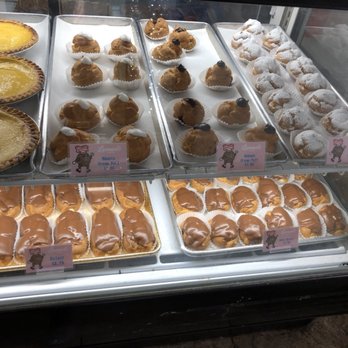 Leonard's Bakery - Bakeries Near Me - Honolulu, Hawaii Leonard's Bakery - Bakeries Near Me - Honolulu, Hawaii