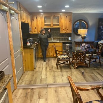 Mt Charleston Lodge Cabins - Kitchen area - Hotels Near Me - Las Vegas, Nevada Mt Charleston Lodge Cabins - Kitchen area - Hotels Near Me - Las Vegas, Nevada