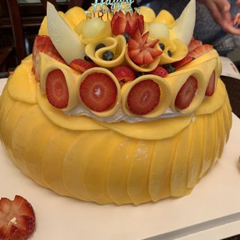 Fancy Wheatfield Bakery - Wow! The Mango Cake was absolutely beautiful and delicious! (12" Mango Cake) - Bakeries Near Me - San Francisco, California