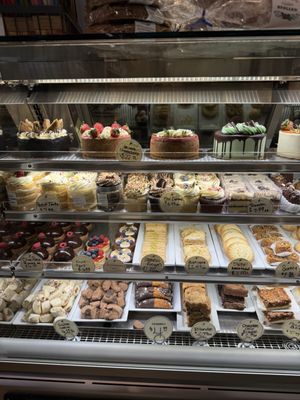 Martha's Vineyard Fine Wine & Gourmet Grocery by null