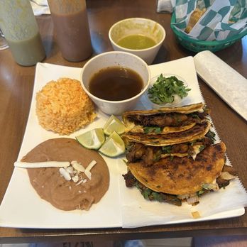 El Campeon - Vegan Quesabirria Dinner - Mexican Near Me - Cicero, Illinois El Campeon - Vegan Quesabirria Dinner - Mexican Near Me - Cicero, Illinois