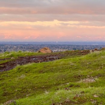 Upper Bidwell Park - Snow-capped mountains from Upper Upper Trail - Hiking Near Me - Chico, California