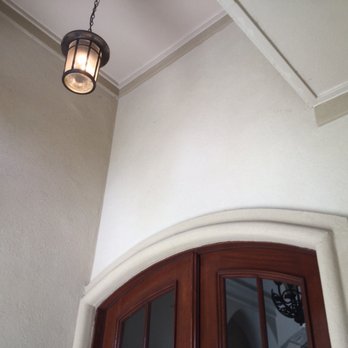 Olde English Window Cleaning - Entrance ceiling - Pressure Washers Near Me - Montgomery, Texas