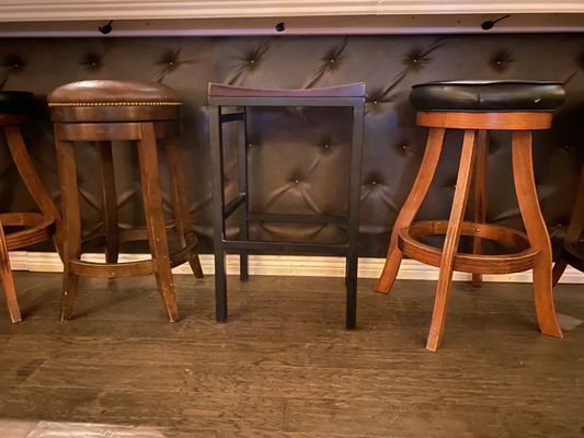 Room for Friends ... a wine bar! by null