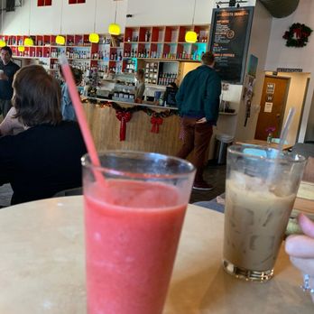 Halcyon - Strawberry smoothie. $5 - Coffee & Tea Near Me - Austin, Texas