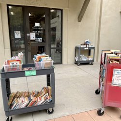 Friends of the Poway Library - Outside: lots of book carts out this day despite the overcast weather