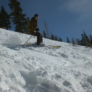 Palisades Tahoe Alpine Lodge - off the Promise Land run - Ski Resorts Near Me - Alpine Meadows, California