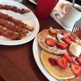 Eggs 'n Things - Waikiki Beach Eggspress - Breakfast & Brunch Near Me - Honolulu, Hawaii