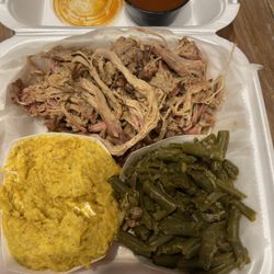 Blinkys Offset BBQ - BBQ pork, whipped corn, and green beans