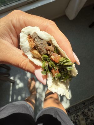 Boukie's Grill by null