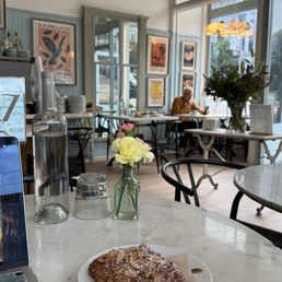 Almond croissant
