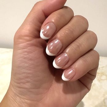 Le’s Nail Bar - French mani with chrome by Tiana! - Nail Salons Near Me - Baltimore, Maryland