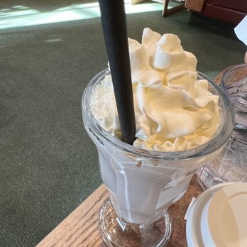 Black Bear Diner Davis - Huckleberry shake. - American Near Me - Davis, California