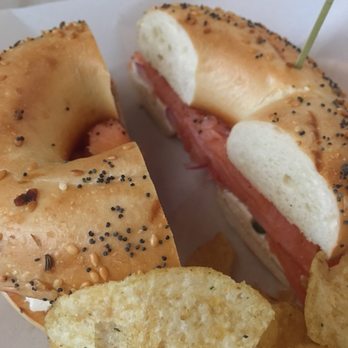 Ali'i Coffee - Honolulu - Lomi salmon bagel - Coffee & Tea Near Me - Honolulu, Hawaii