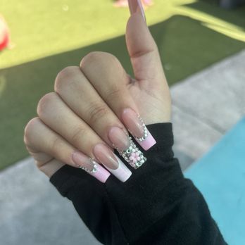 Dolee Nails - Nail Salons Near Me - San Jose, California