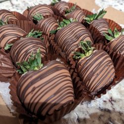 The Chocolaterie Luxury Chocolates - Triple chocolate covered strawberries