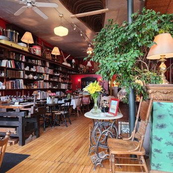 Pleasant and Main - Inside - Cafes Near Me - Housatonic, Massachusetts Pleasant and Main - Inside - Cafes Near Me - Housatonic, Massachusetts