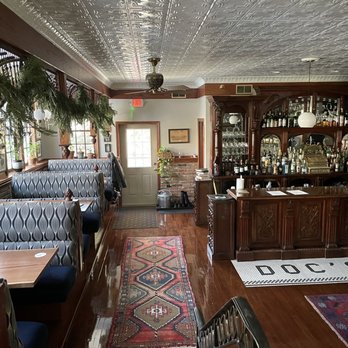 Inn At Water's Edge - Ski Resorts Near Me - Plymouth, Vermont