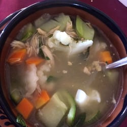 Adelitas - Caldo de pollo