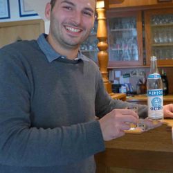Taverne Zur Jahneiche - Theofanis Mokas, Chefkoch und Inhaber von der Taverne Zur Jahneiche im Pohlheimer Stadtteil Hausen vor den Toren von Gießen
