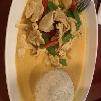 Thai Basil Restaurant - Yellow Curry Lunch - Thai Near Me - Boston, Massachusetts Thai Basil Restaurant - Yellow Curry Lunch - Thai Near Me - Boston, Massachusetts