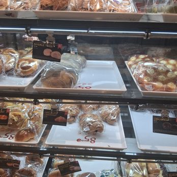 85°C Bakery Cafe-Sherman Oaks - Coffee & Tea Near Me - Sherman Oaks, California 85°C Bakery Cafe-Sherman Oaks - Coffee & Tea Near Me - Sherman Oaks, California