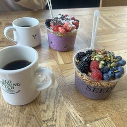 Great coffee and the on point Açaí bowls. Love the healthy toppings! Great coffee and the on point Açaí bowls. Love the healthy toppings!