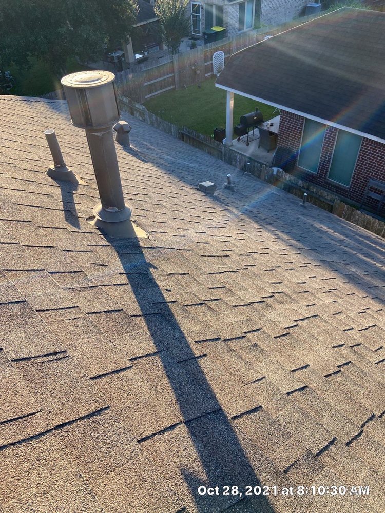 Slide of Elite Roofing